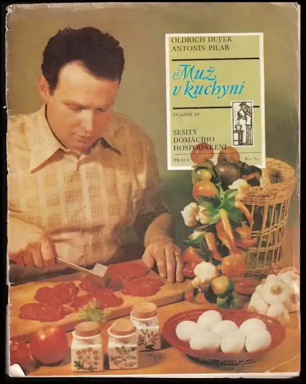 Muž v kuchyni Cenově Výhodný