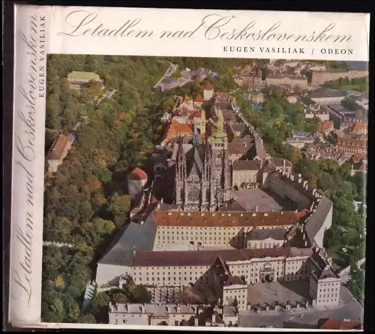 Letadlem nad Československem : [Fot publ. Výhodná Nabídka