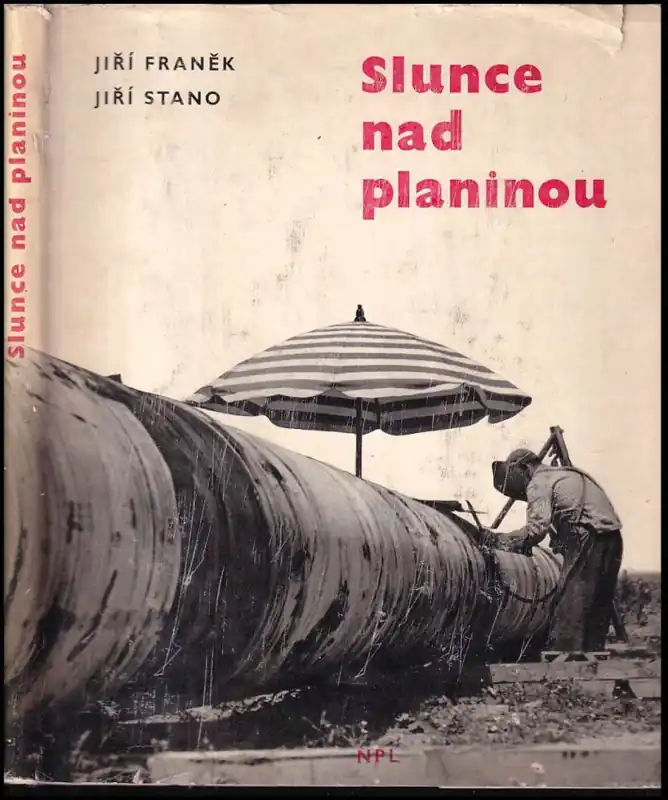 Oblíbený Slunce nad planinou